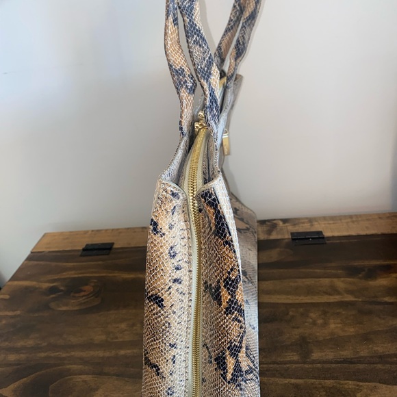 Hobo The Original Snake Skin Leather Shoulder Tote Purse NWT - Picture 2 of 11